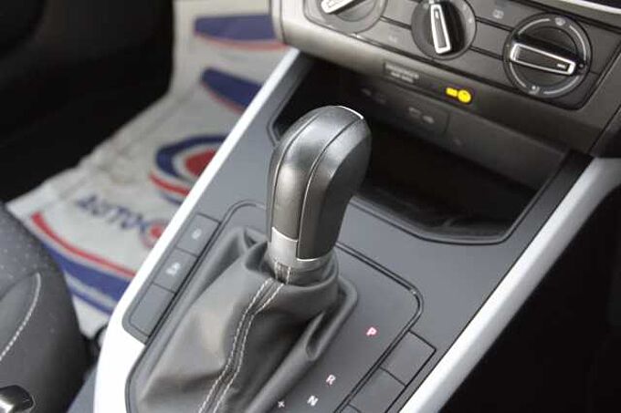 SEAT Arona SE Technology 1.0 TSI 110 PS DSG