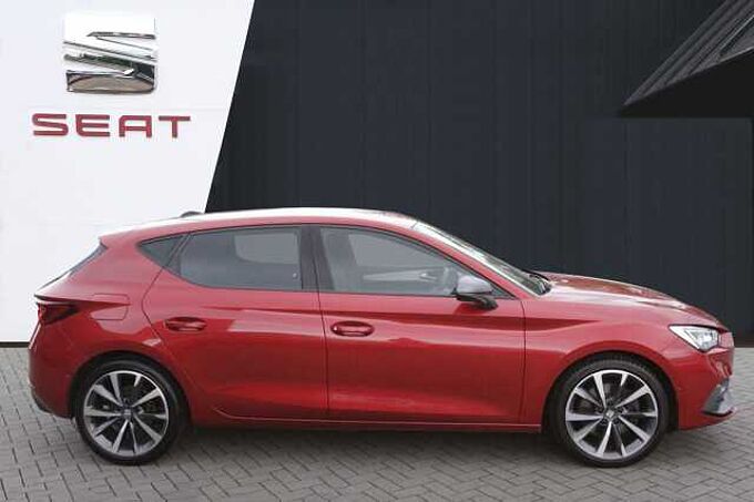 SEAT Leon FR First Edition 1.5 eTSI 150 PS DSG