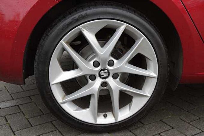 SEAT Leon FR Technology 1.4 TSI 125 PS 6-speed manual