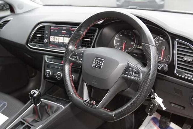 SEAT Leon FR Technology 1.4 TSI 125 PS 6-speed manual